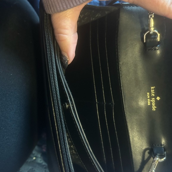 Super black and pearl Kate spade crossbody - Picture 3 of 4